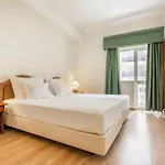 Baia Beach Hotel Hotel