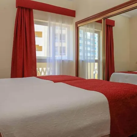 Ξενοδοχείο Baia De 3*