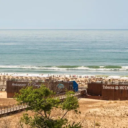 Baia De Ξενοδοχείο 3*