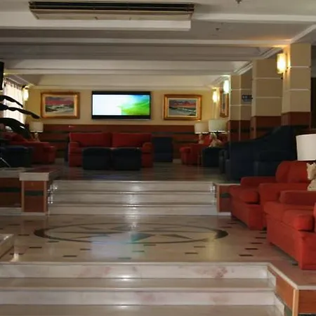 Baia Hotel 3*