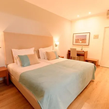 Hotel Baía De
